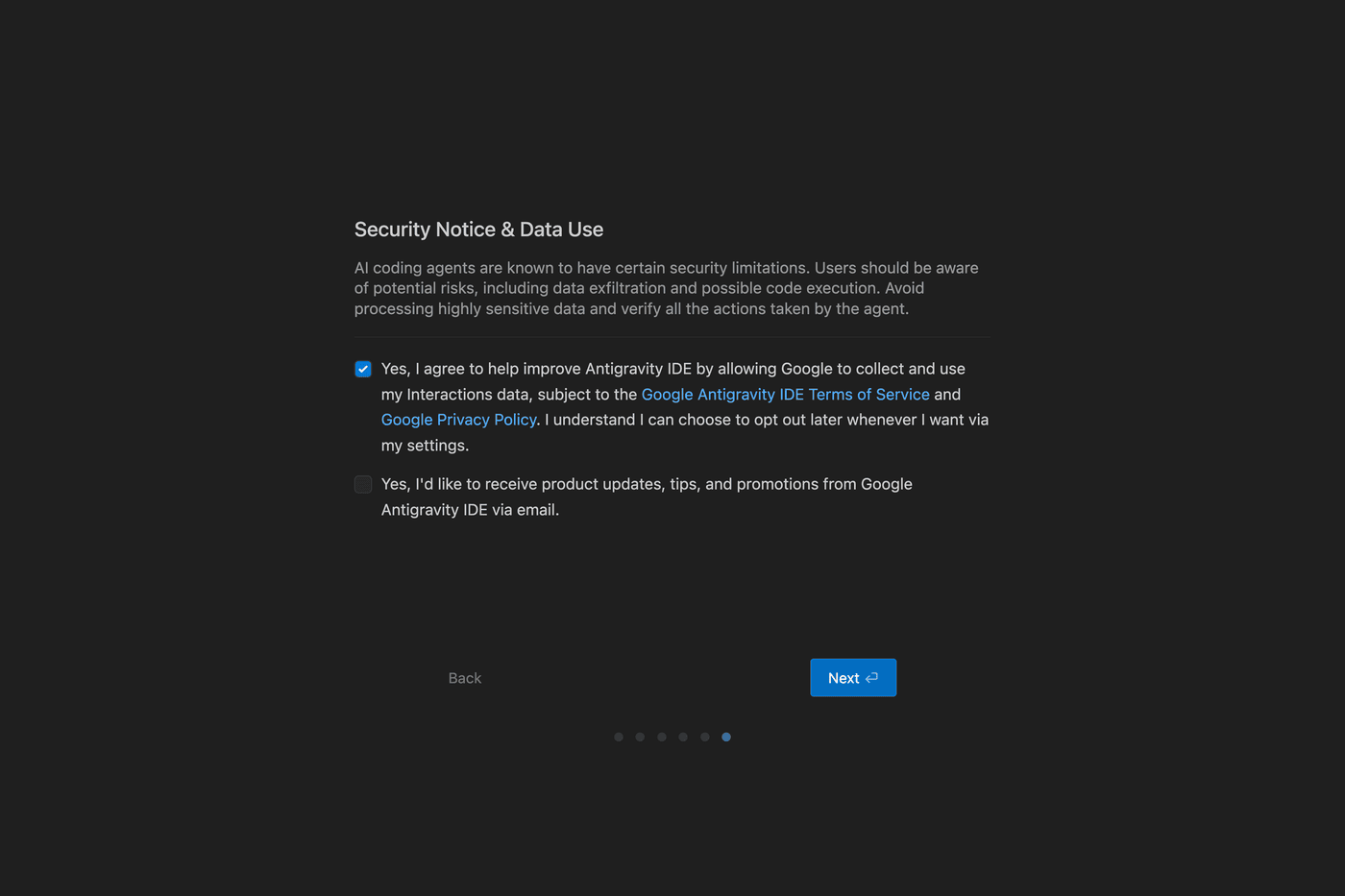 Security Notice & Data Use の画面。操作データの提供のチェックと、メールでのお知らせのチェック